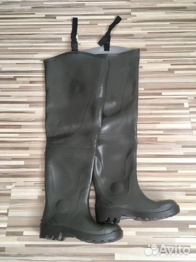 Сапоги болотники