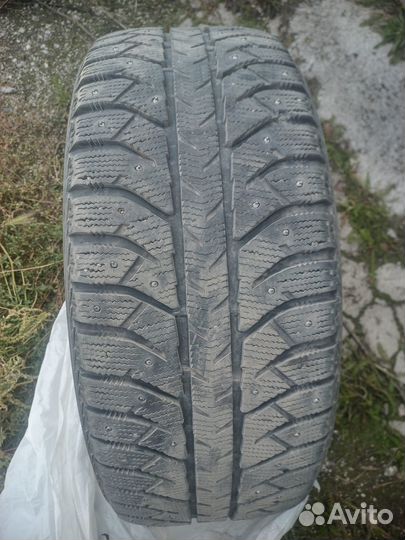 Bridgestone Ice Cruiser 7000S 245/50 R20