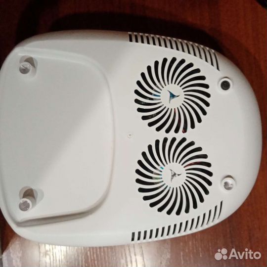 Лампа для ногтей