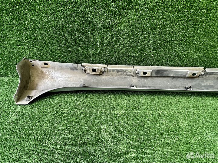 Правая накладка порога Toyota Prado 150