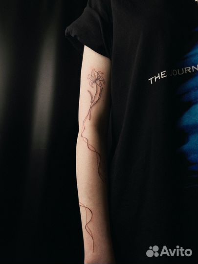 Модель на тонкие и воздушные татуировки