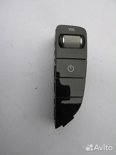 Кнопка многофункциональная (Mercedes-Benz C-class)