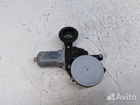 Моторчик переднего левого стеклоподъемника