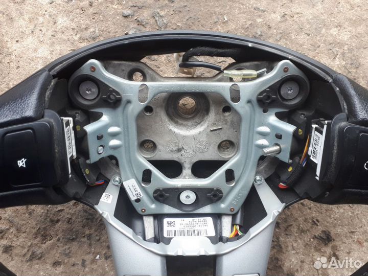 Рулевое колесо Kia Ceed 1 ED Универсал