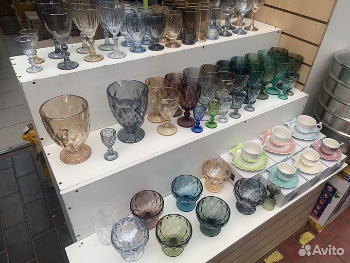 Бокалы, фужеры рюмки из цветного стекла