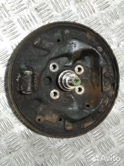 Щит опорный Skoda Octavia 2000 2011