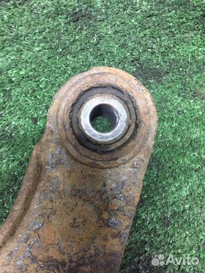 Рычаг подвески задний левый Ford С-Max седан 2.0