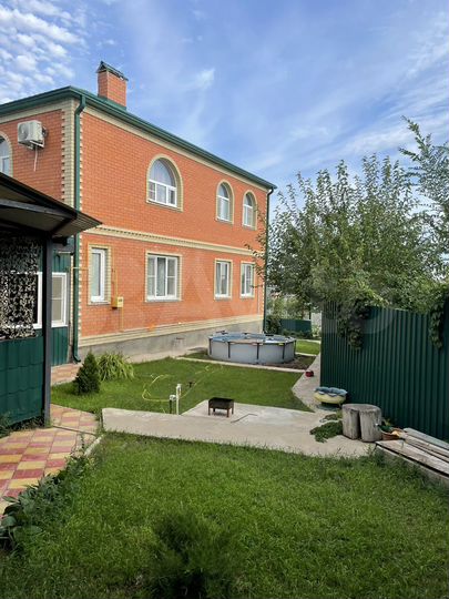 Дом 228 м² на участке 11 сот.