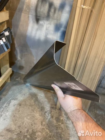 Кузовные пороги Toyota Carina