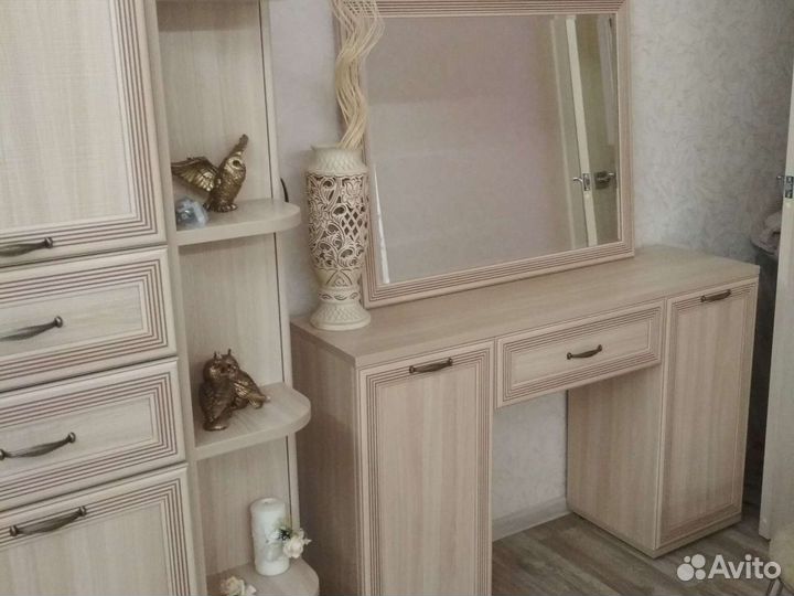 Столик косметич./зеркало