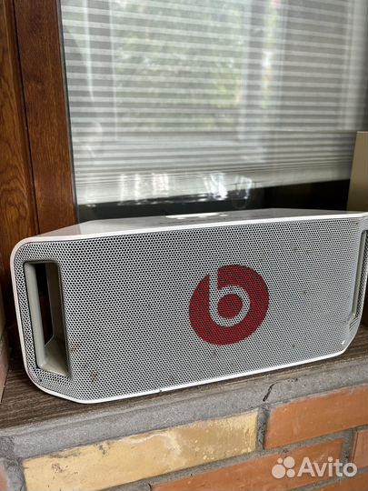 Колонка Beats