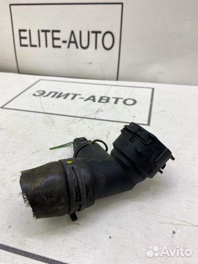 Фланец системы охлаждения Audi A3 8P 2010