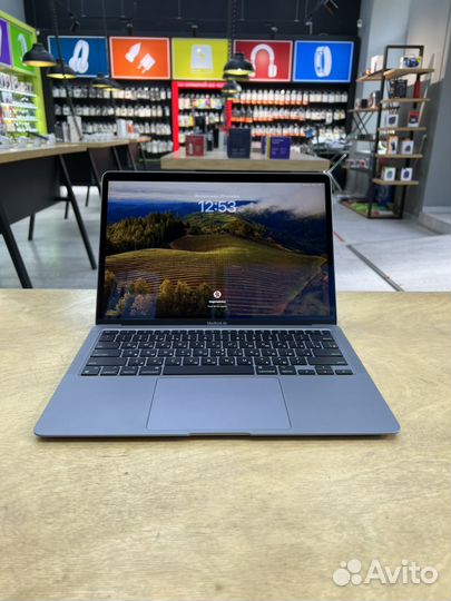 MacBook Air 13 M1 8/256Gb Space Gray 99акб