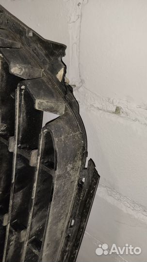 Решётка радиатора передняя Рено Флюенс рестайлинг