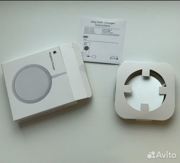 Беспроводное зарядное устройство Apple MagSafe