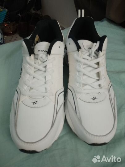 Кроссовки Bona новые 45р