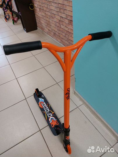 Трюковой самокат для начинающих