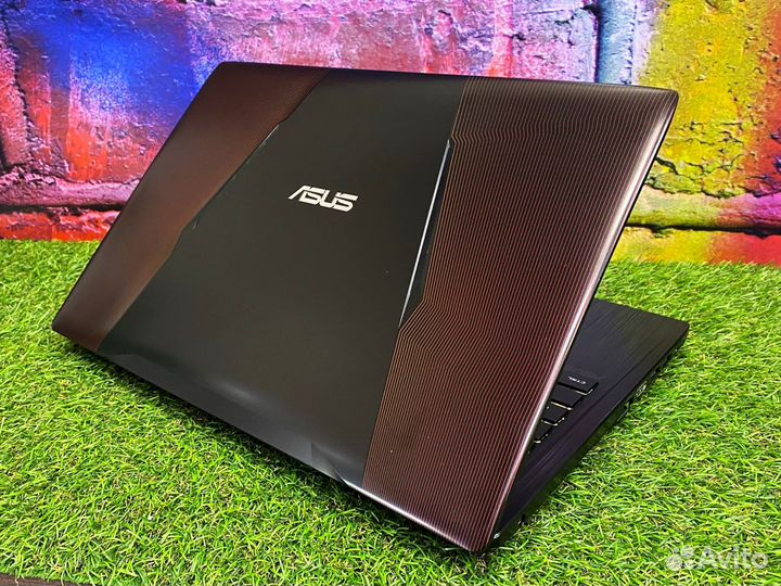 Игровой ноутбук Asus ROG strix \ Core i5
