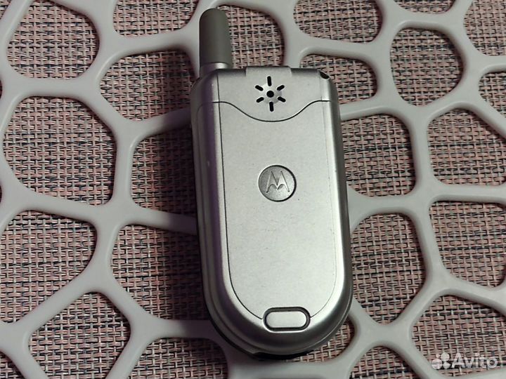 Motorola V180