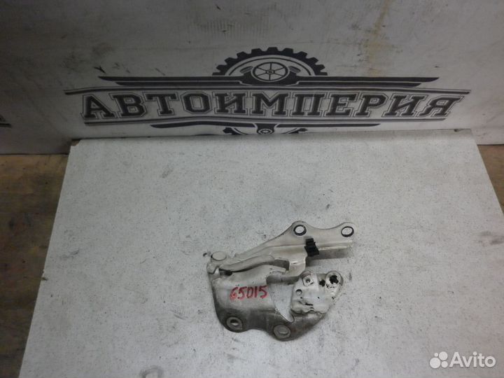 Петля капота левая Lexus LS460 LS600 (2006-2010)