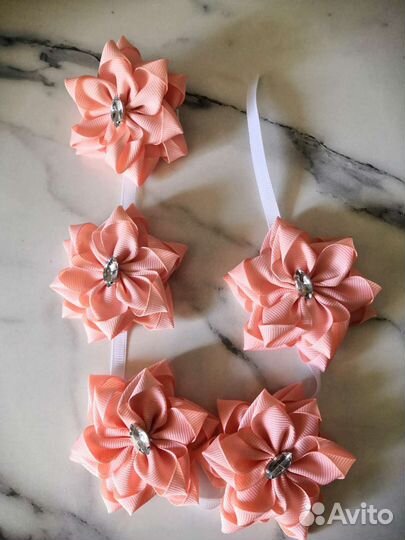 Лента в косу на заколке