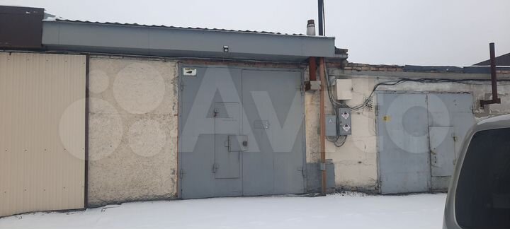 Гараж, > 30 м²