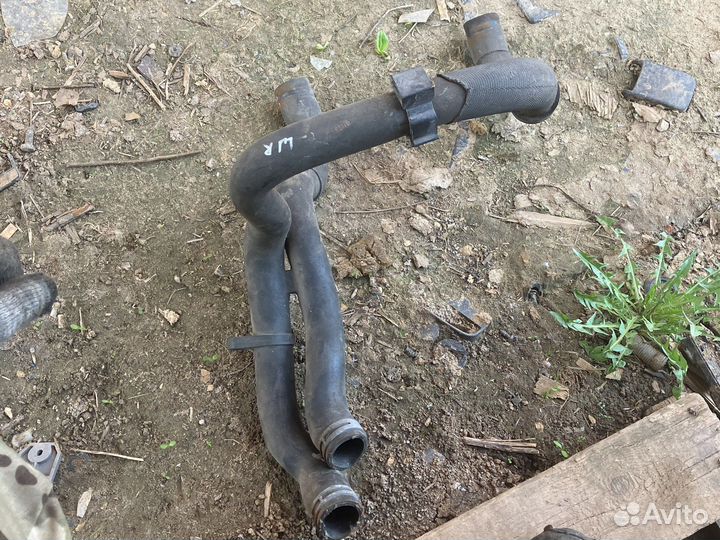 Патрубок охлаждения шкода рапид