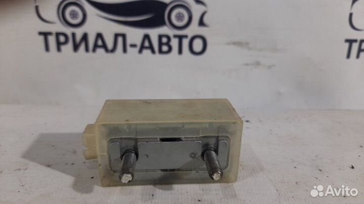 Датчик удара Mitsubishi Lancer 9