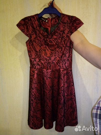 Платье нарядное