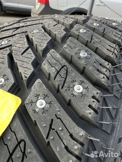 Kapsen IceMax RW516 245/40 R19 110H