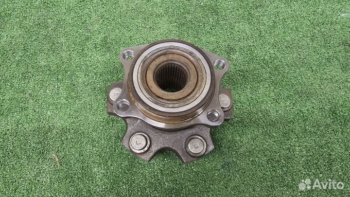 Задняя ступица pajero 4