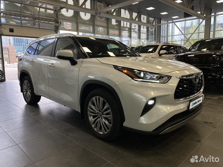 Toyota Highlander 3.5 AT, 2022, 93 км