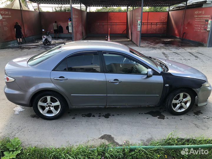 Mazda 6 2.0 AT, 2004, битый, 180 000 км