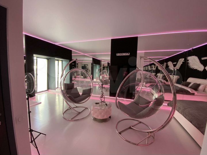 1-к. квартира, 42 м², 2/4 эт.