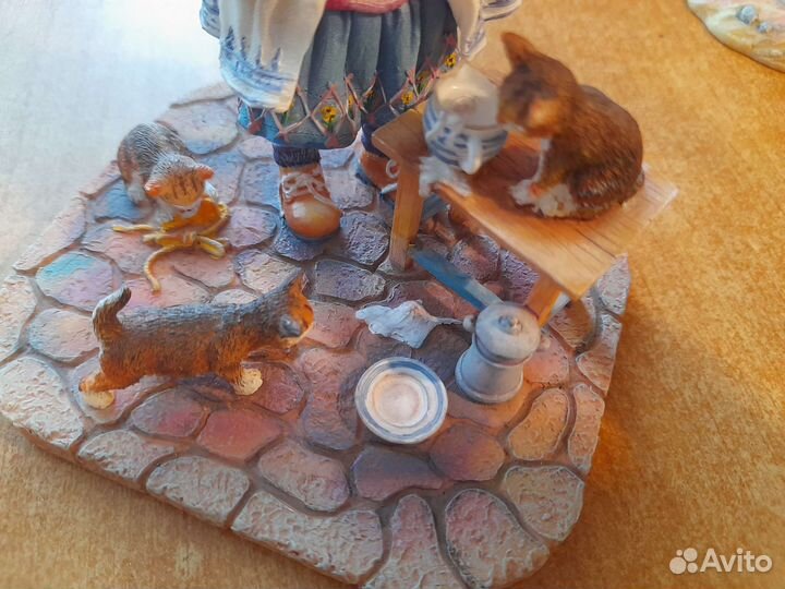 Мальчик с корабликом, Девочка с котятами- см. фото