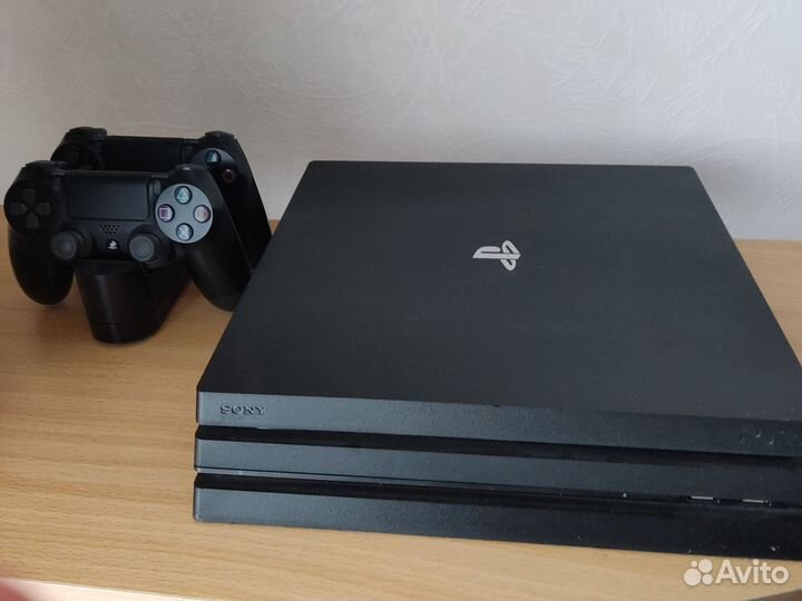 Sony PS4 pro 1tb, есть небольшой торг