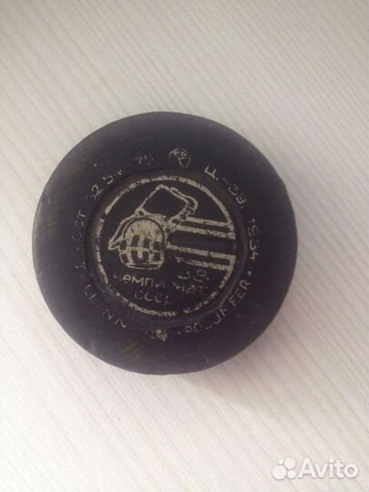 Хоккейные шайбы