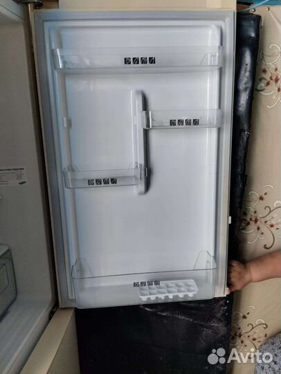 Холодильник samsung