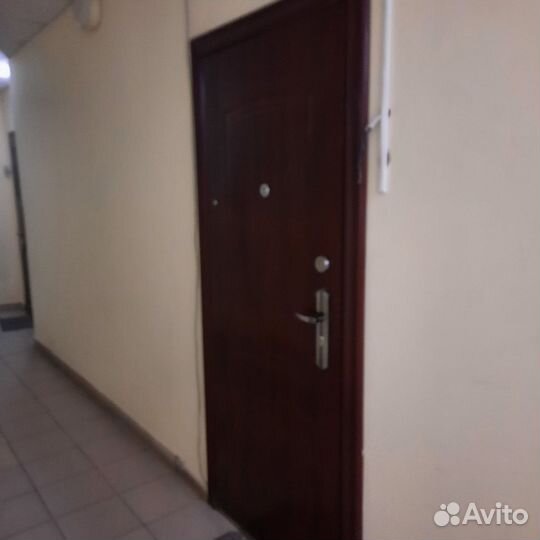 Дверь входная металлическая левая бу