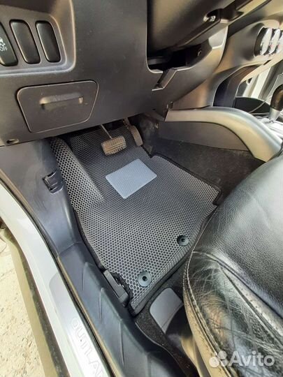 Коврики Eva на Mitsubishi Outlander