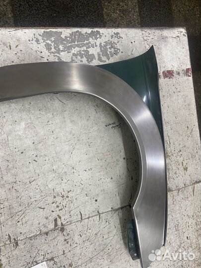 Toyota Avensis арки передних крыльев левый