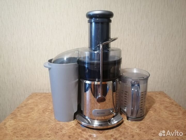 Соковыжималка Bork S511