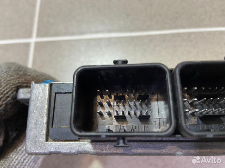 Блок управления двигателем Iran Khodro Samand 2006