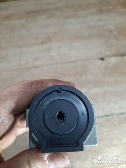 Контактная группа замка зажигания Ford Fiesta