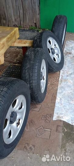 Bridgestone Dueler H/T 225/70 R16 102