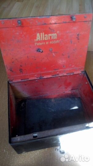 Сейф allarm антикварный, каретный