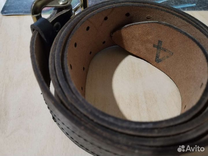 Кожаный ремень