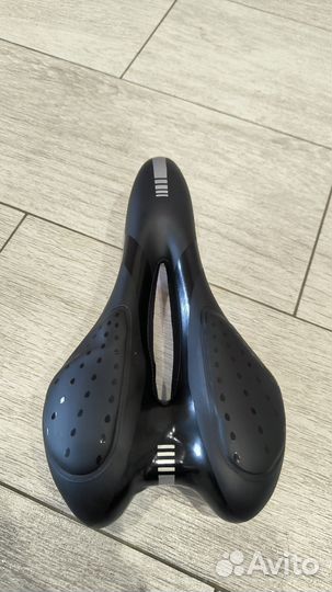 Седло для велосипеда с отверстием