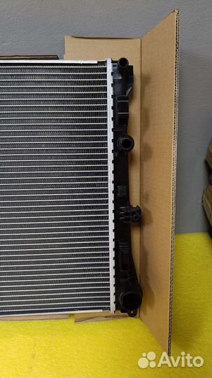 Радиатор охлаждения двигателя Мерседес W205 W213