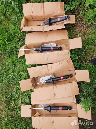 Стойки Япония KYB